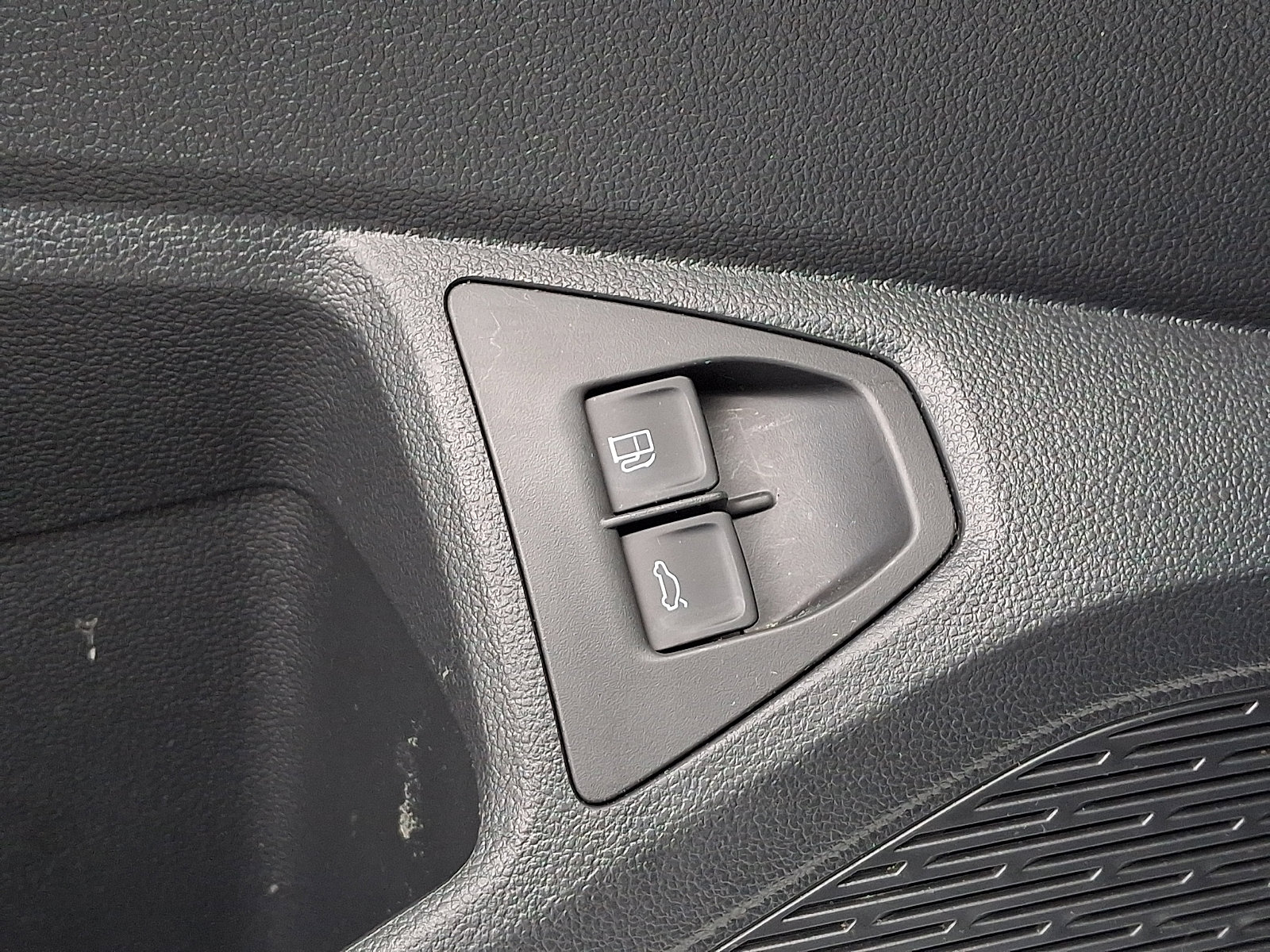 Certified 2024 Volkswagen Jetta S image 25