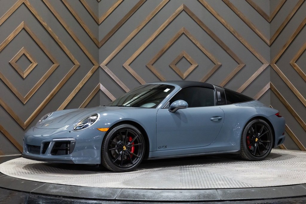Used 2018 Porsche 911 Targa 4 GTS image 2