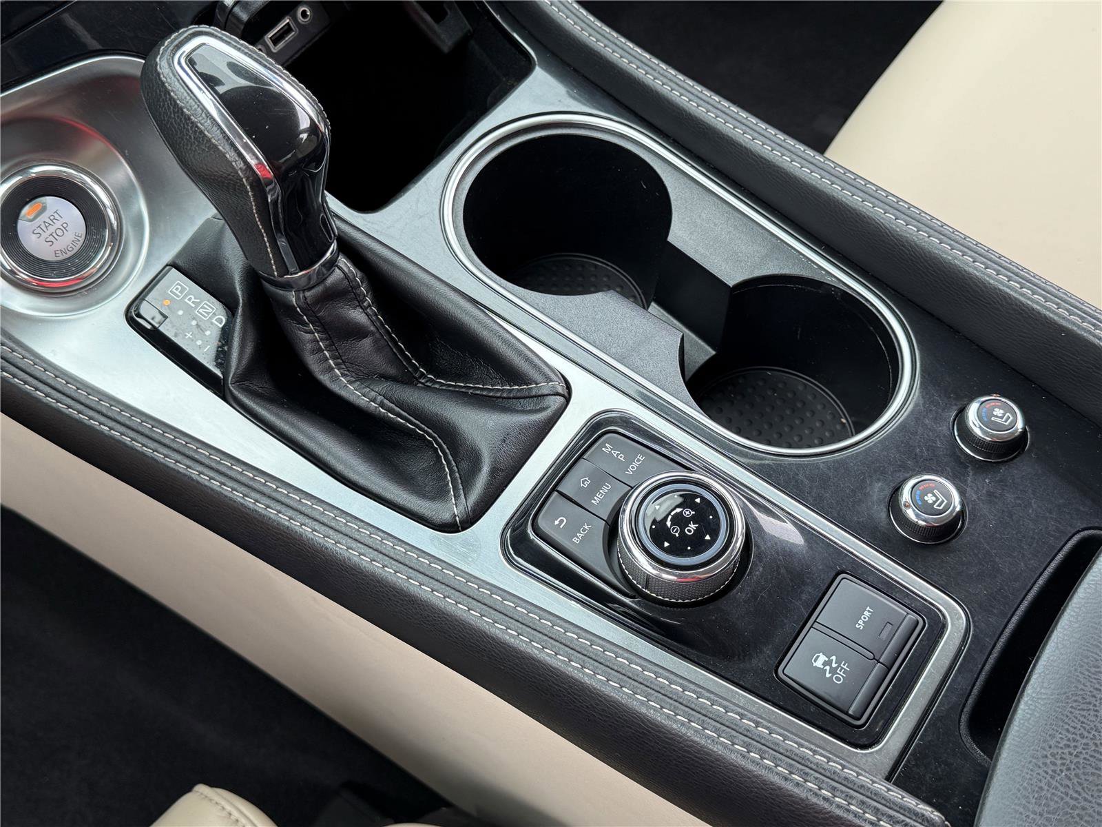 Used 2023 Nissan Maxima Platinum w/ Sport Mat Group FWD image 8