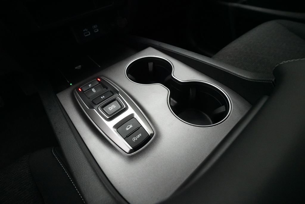 Used 2024 Honda Ridgeline Sport image 16