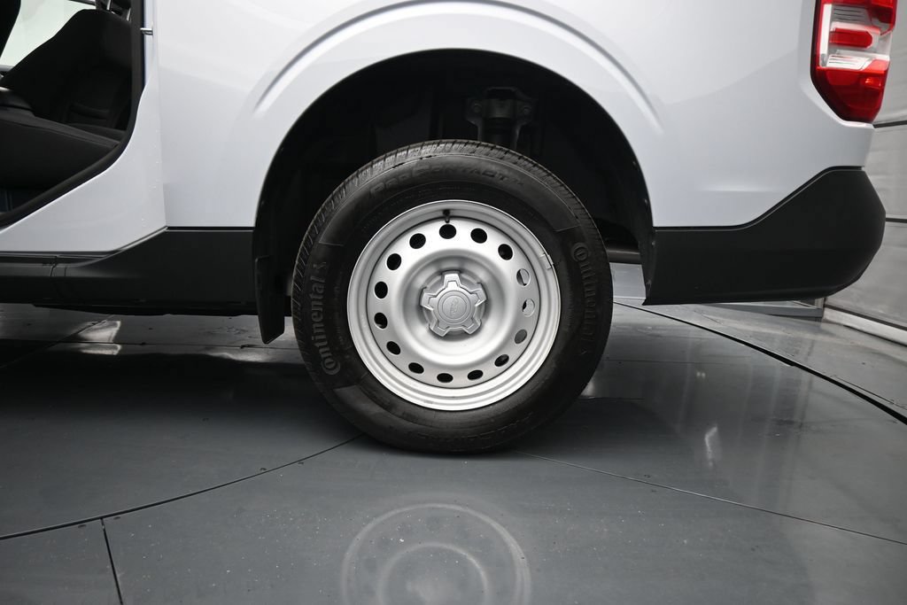 Certified 2025 Ford Maverick XL FWD image 17