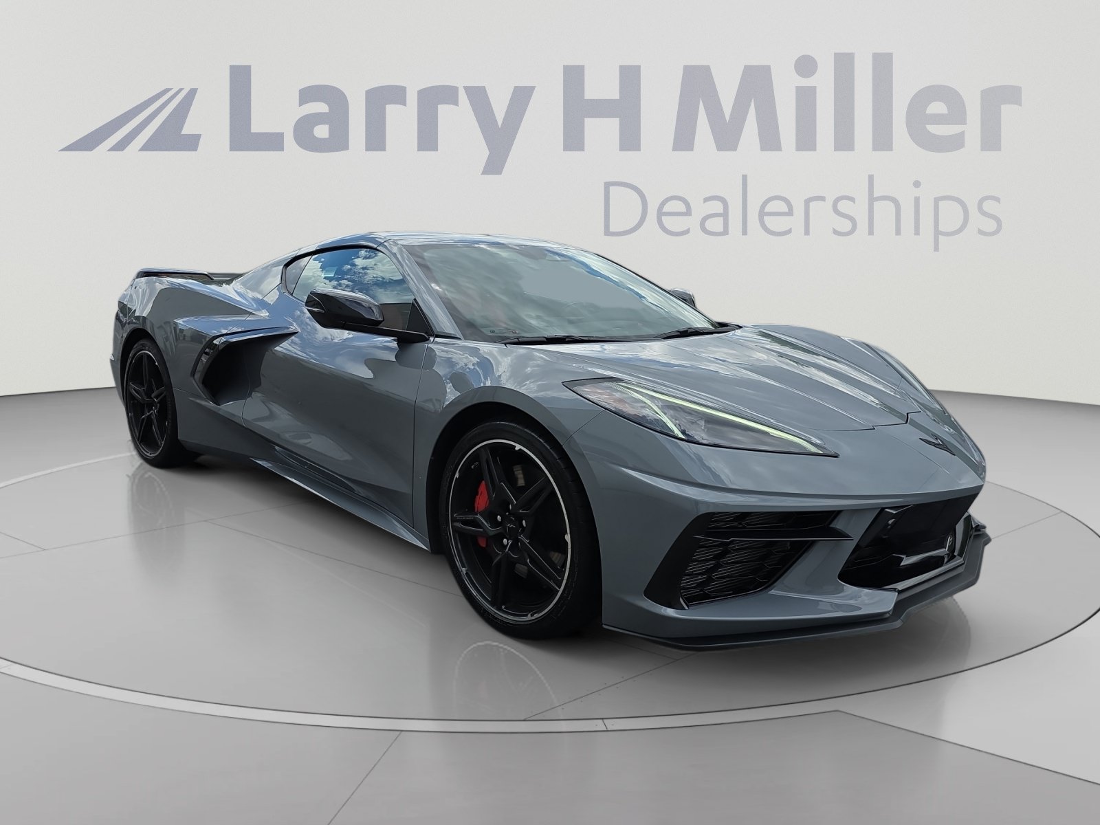 Used 2024 Chevrolet Corvette Stingray Preferred Cpe w/ Z51 Performance Package RWD image 7