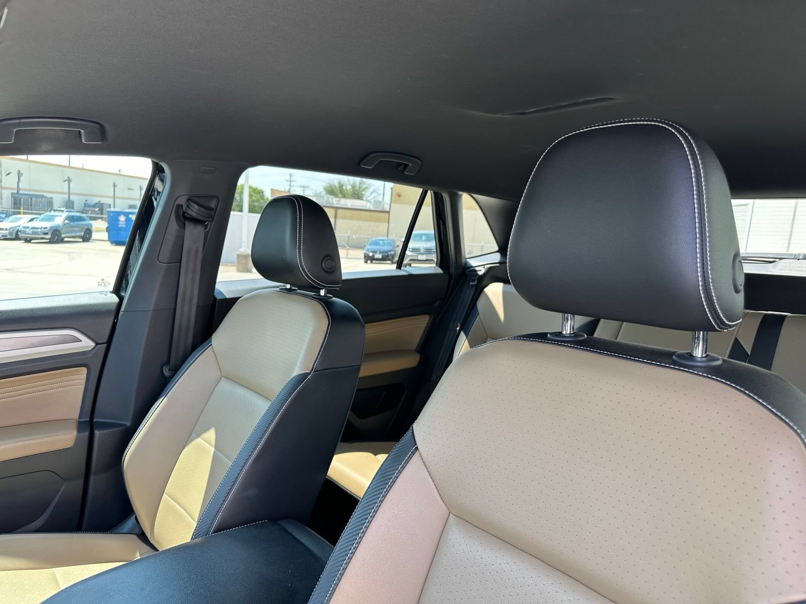 Used 2022 Volkswagen Atlas Cross Sport SE AWD/4WD image 13