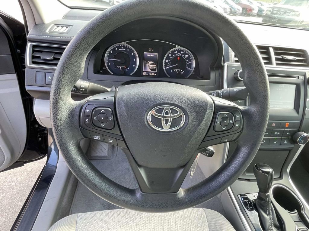 Used 2016 Toyota Camry LE image 18