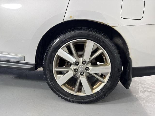 Used 2013 Nissan Pathfinder Platinum image 5