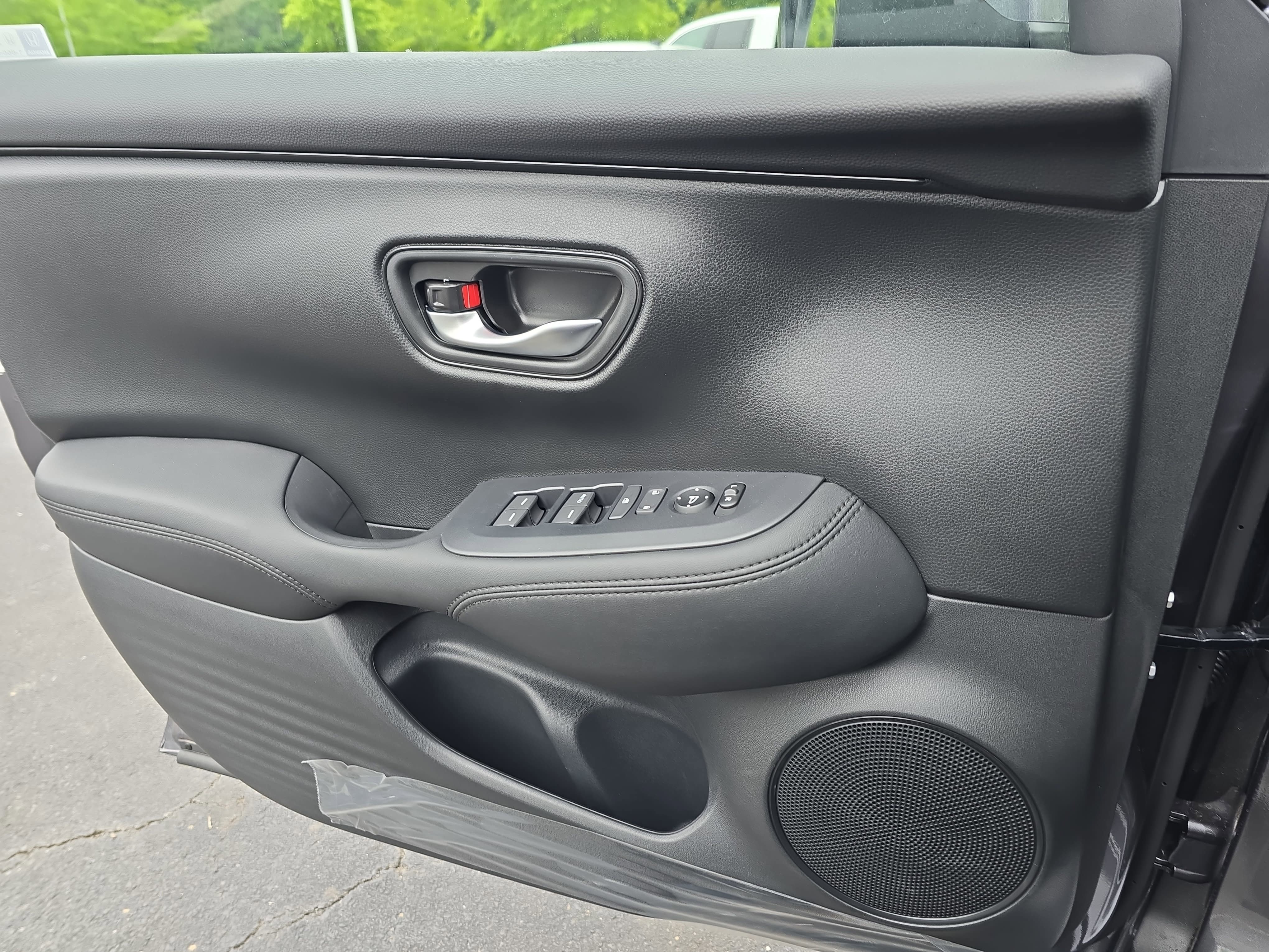 New 2027 Honda HR-V LX image 25