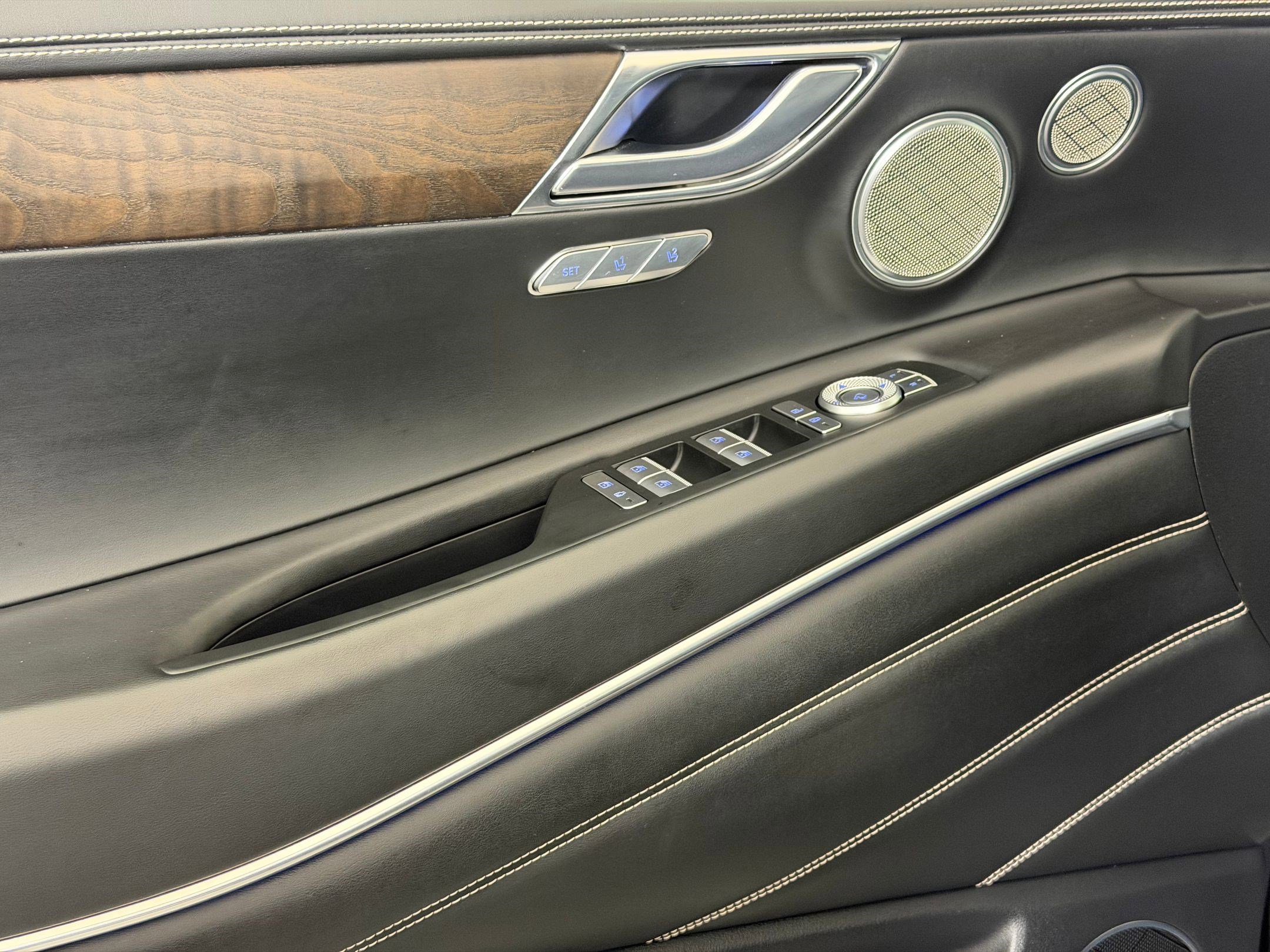 Used 2023 Genesis GV80 3.5T w/ Prestige Package image 14