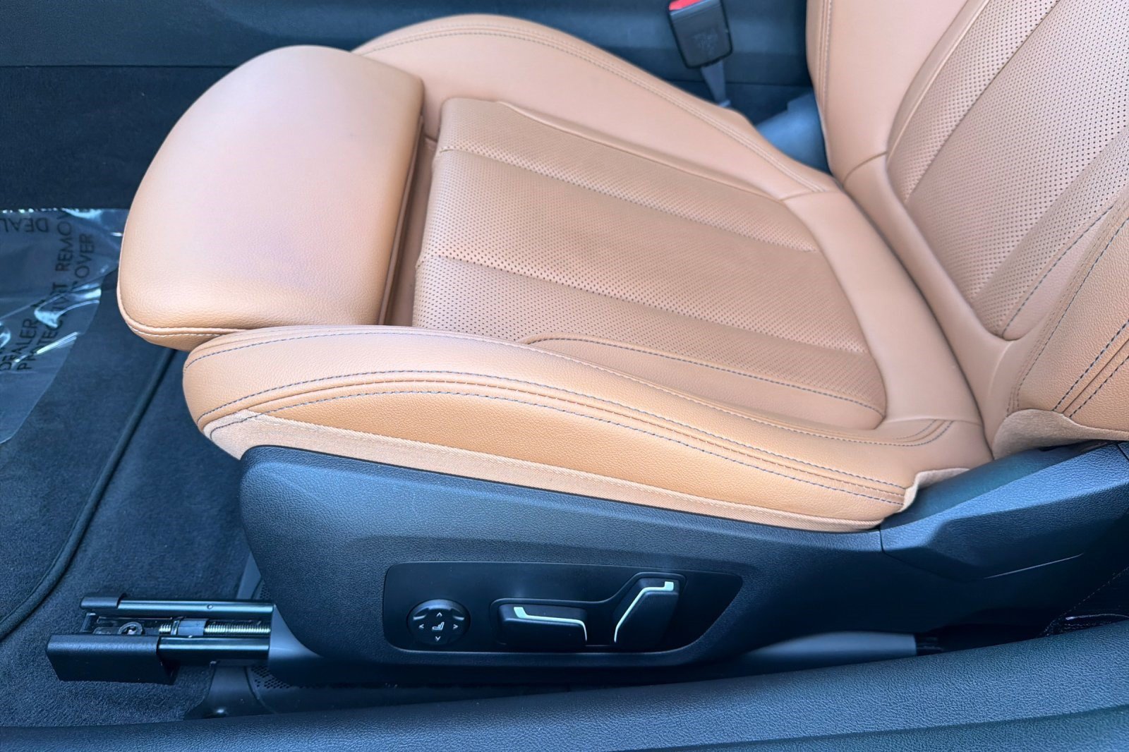 Used 2026 BMW 430i Coupe w/ Premium Package RWD image 14