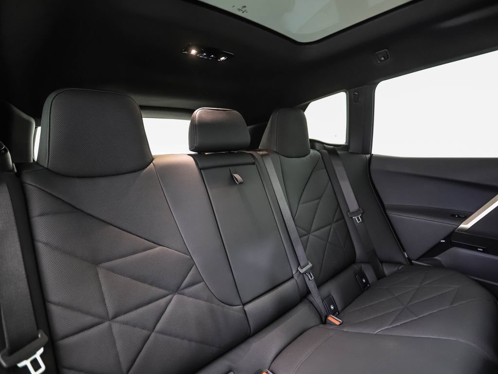 Used 2024 BMW iX xDrive50 w/ Convenience Package AWD/4WD image 28