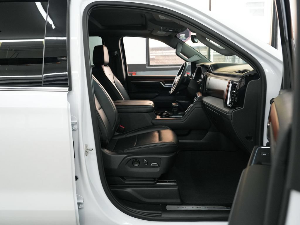 Used 2023 GMC Sierra 1500 Denali w/ Denali Reserve Package AWD/4WD image 32