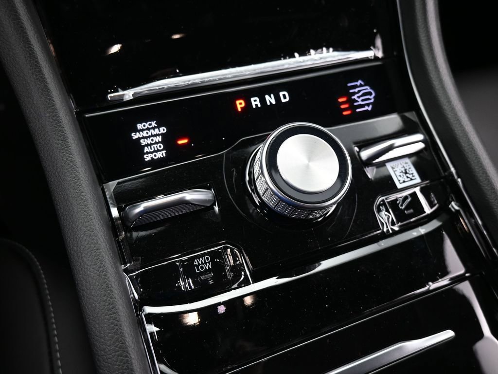 Used 2024 Jeep Grand Cherokee Overland w/ Luxury Tech Group IV image 27