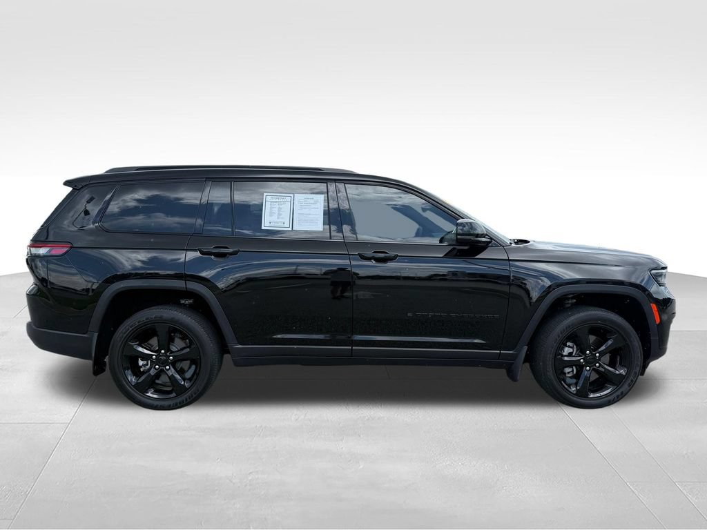 Used 2023 Jeep Grand Cherokee L Laredo AWD/4WD image 30