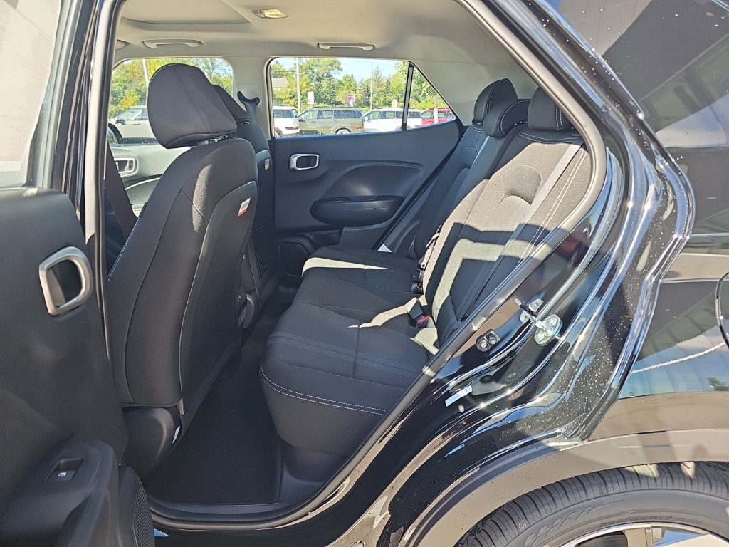 New 2026 Hyundai Venue SEL FWD image 31