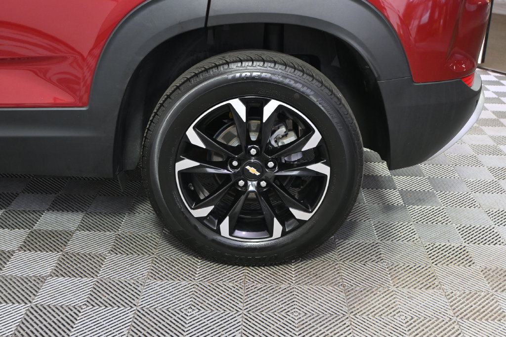 Used 2022 Chevrolet TrailBlazer LT w/ LPO, Blackout Package AWD/4WD image 20