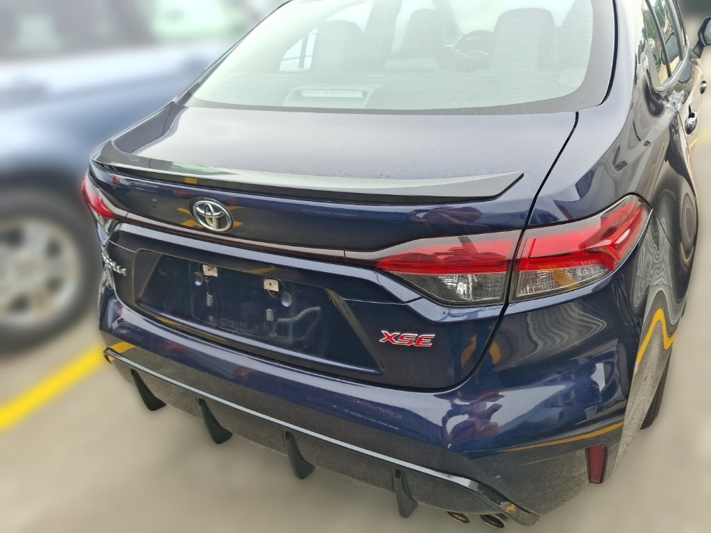 Used 2024 Toyota Corolla XSE FWD image 7