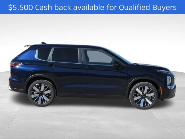 New 2026 Mitsubishi Outlander SE FWD image 2