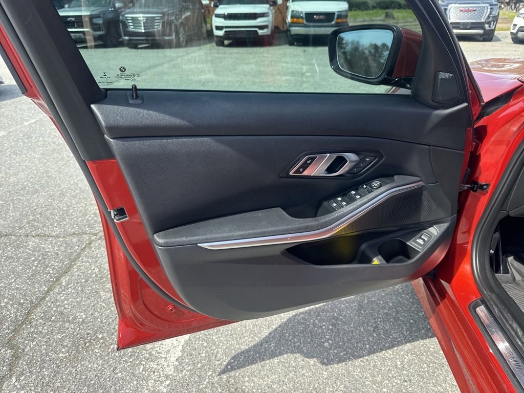 Used 2021 BMW 330i Sedan w/ Premium Package image 27