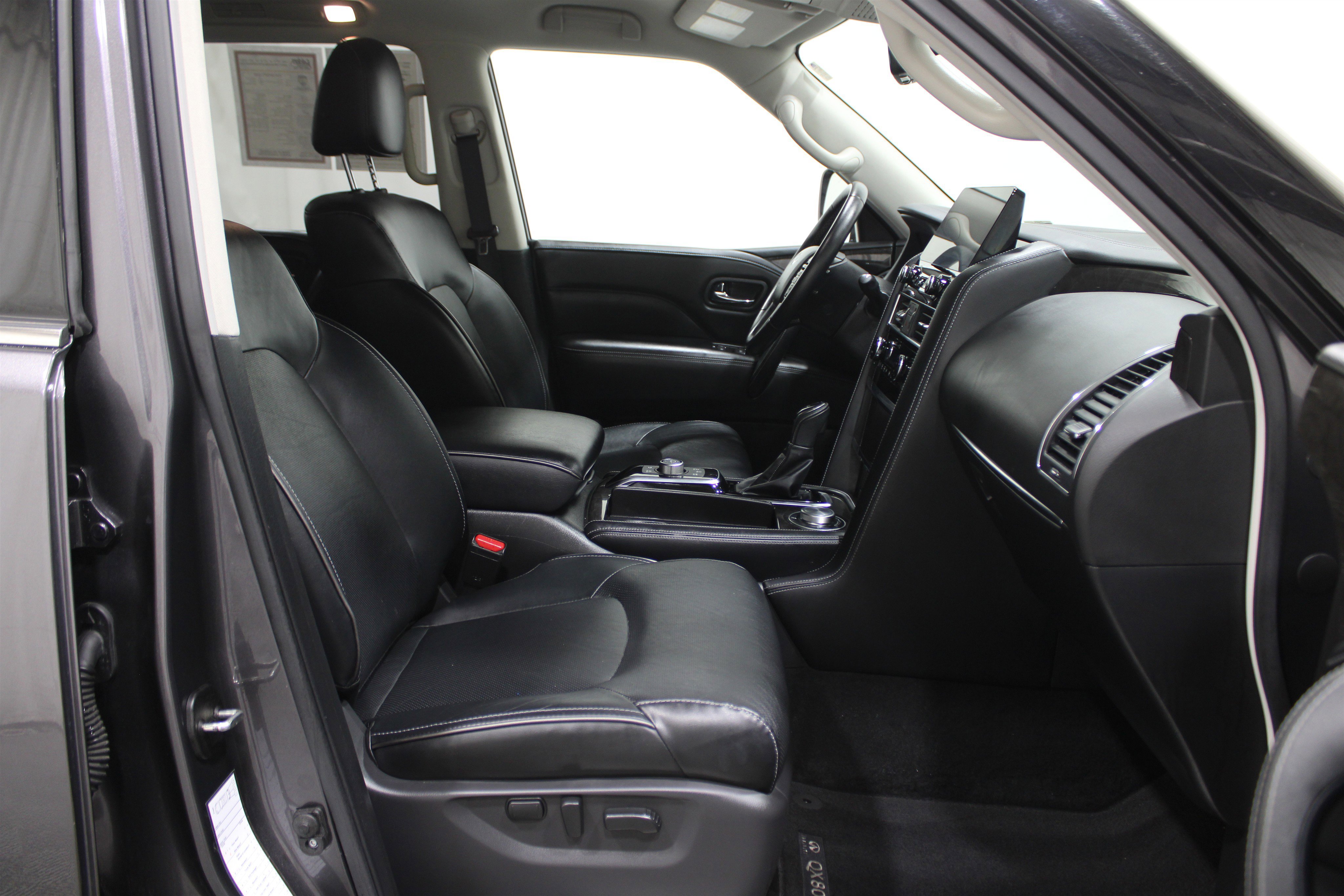 Used 2024 INFINITI QX80 Luxe image 34