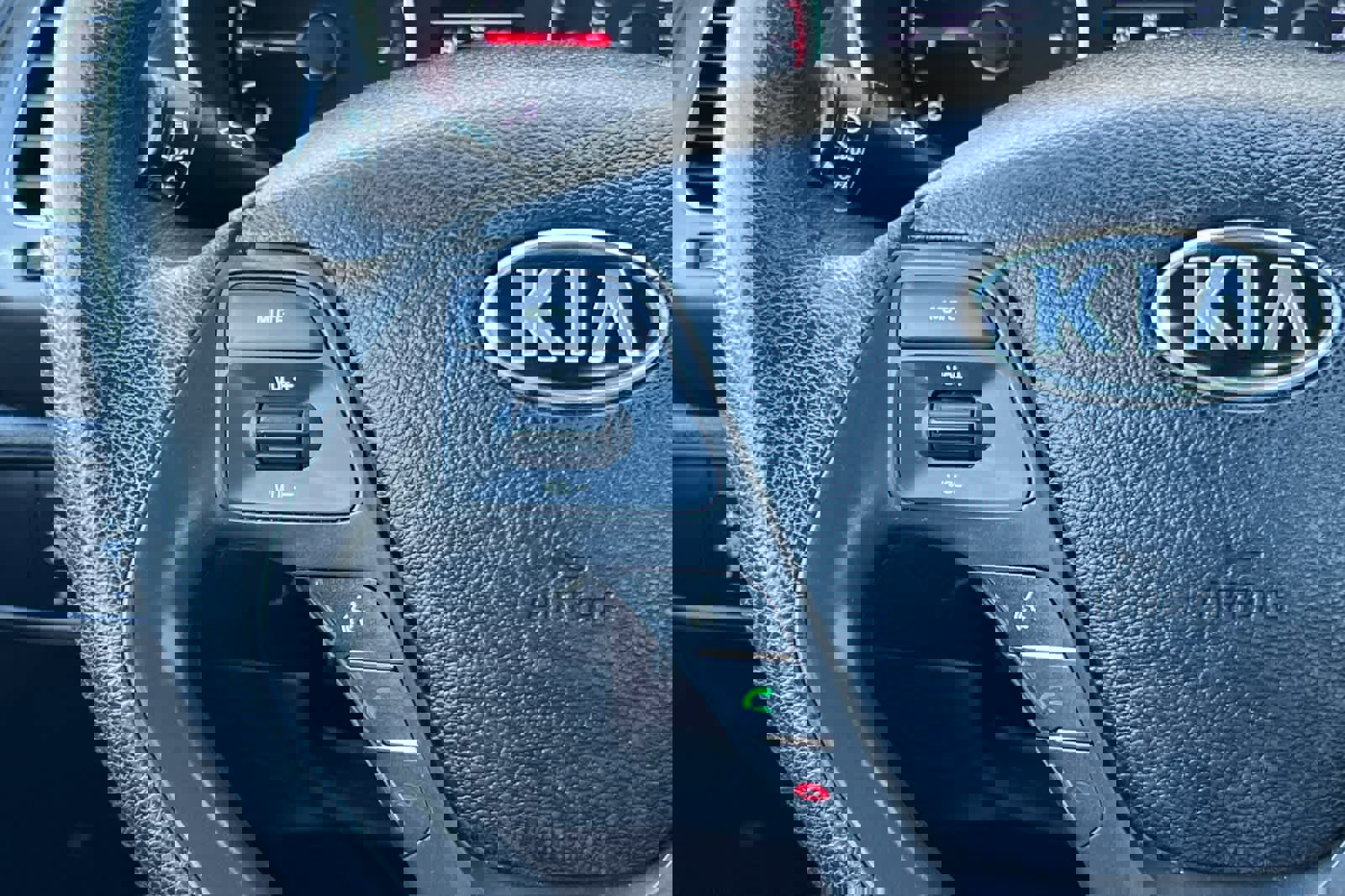 Used 2017 Kia Forte LX image 23