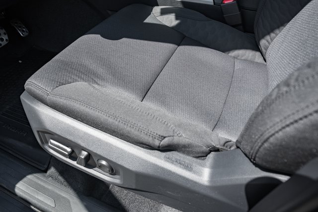 New 2026 Toyota Tundra SR5 AWD/4WD image 32