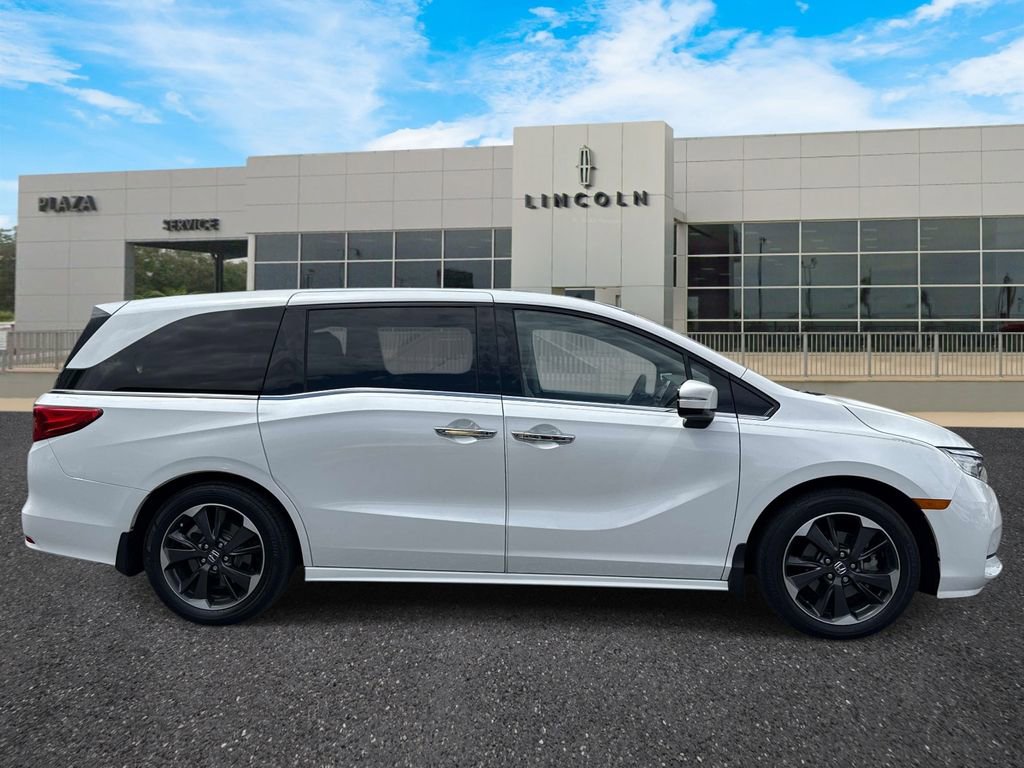 Used 2021 Honda Odyssey Elite image 2