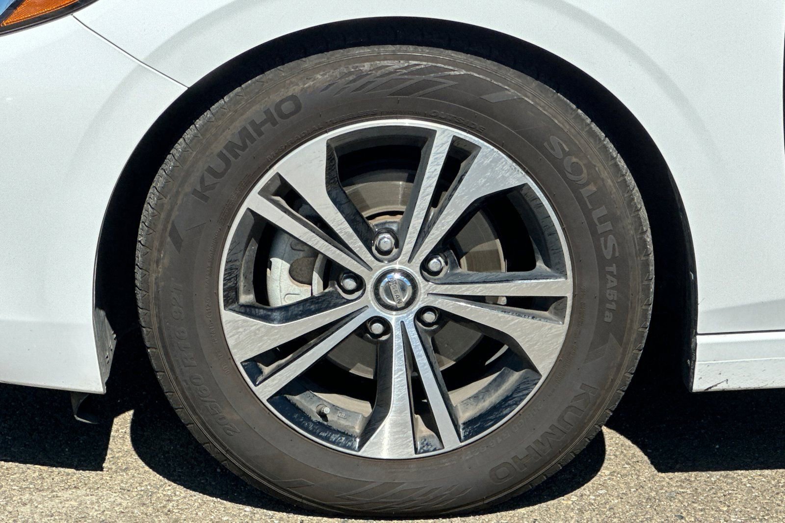 Used 2023 Nissan Sentra SV FWD image 43