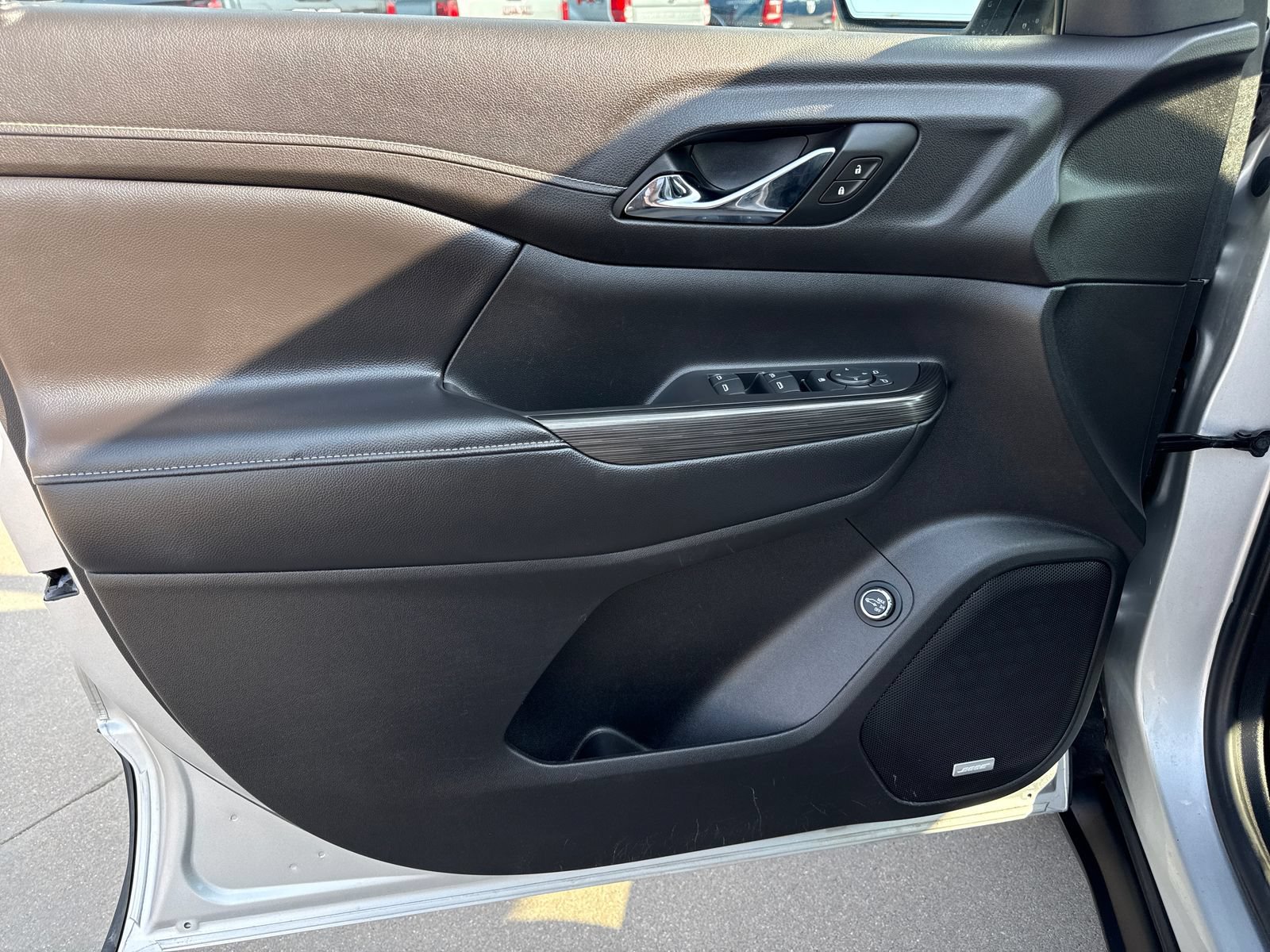 Used 2019 GMC Acadia SLT FWD image 21