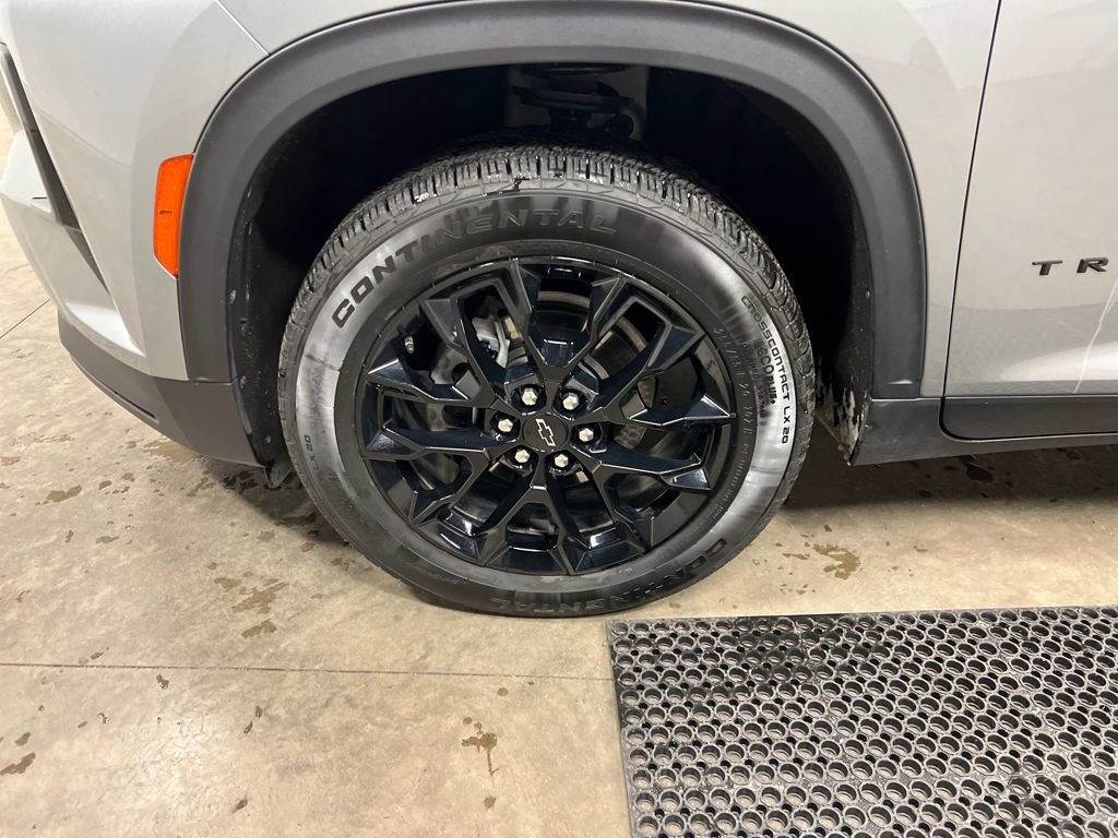 Certified 2024 Chevrolet Traverse LT w/ Midnight/Sport Edition image 10