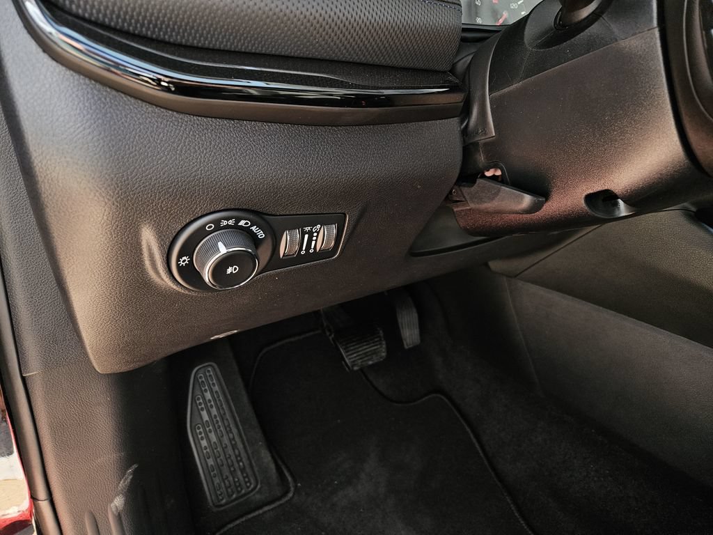 New 2026 Jeep Compass Latitude AWD/4WD image 14