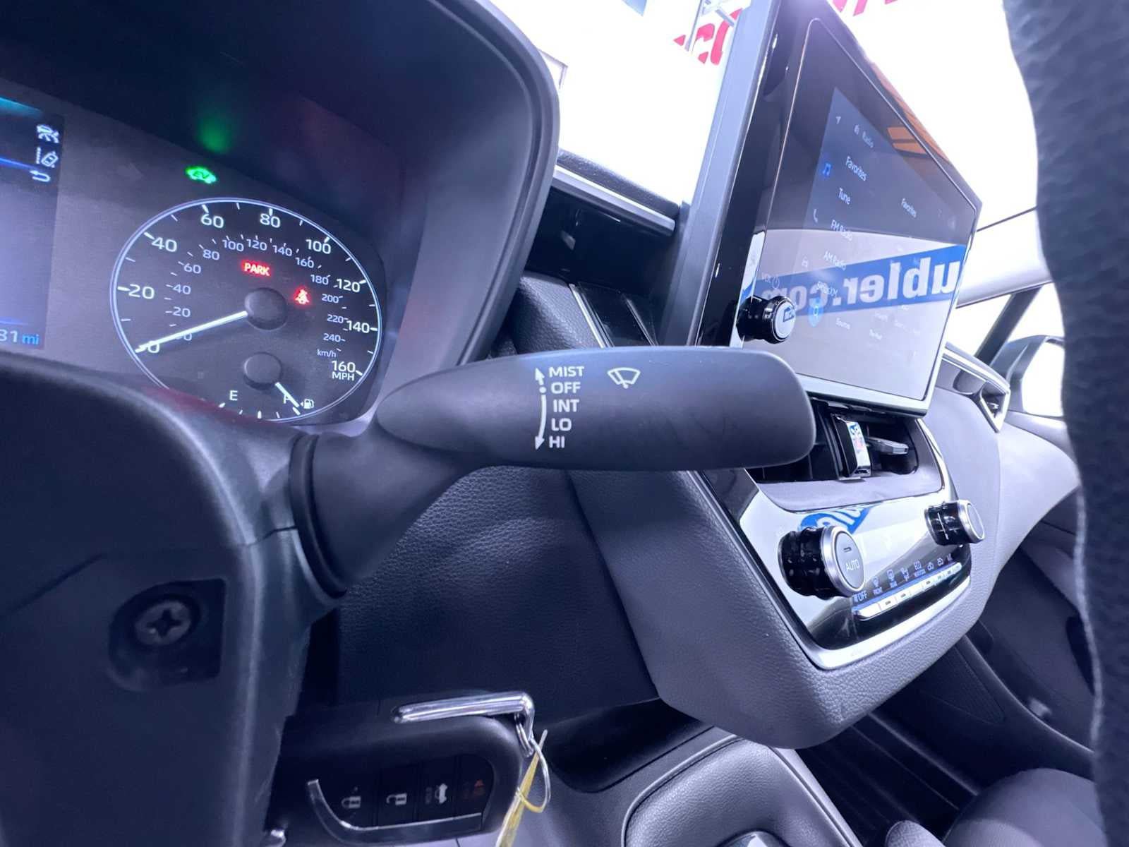 Used 2025 Toyota Corolla LE FWD image 19
