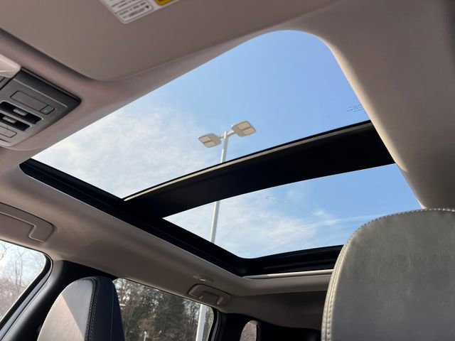 Used 2024 Mitsubishi Outlander Ralliart image 11