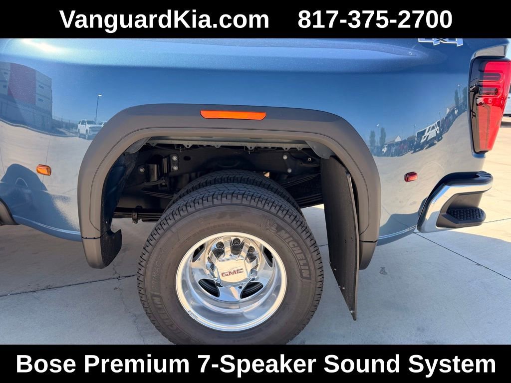 Used 2024 GMC Sierra 3500 SLT w/ SLT Convenience Package image 9