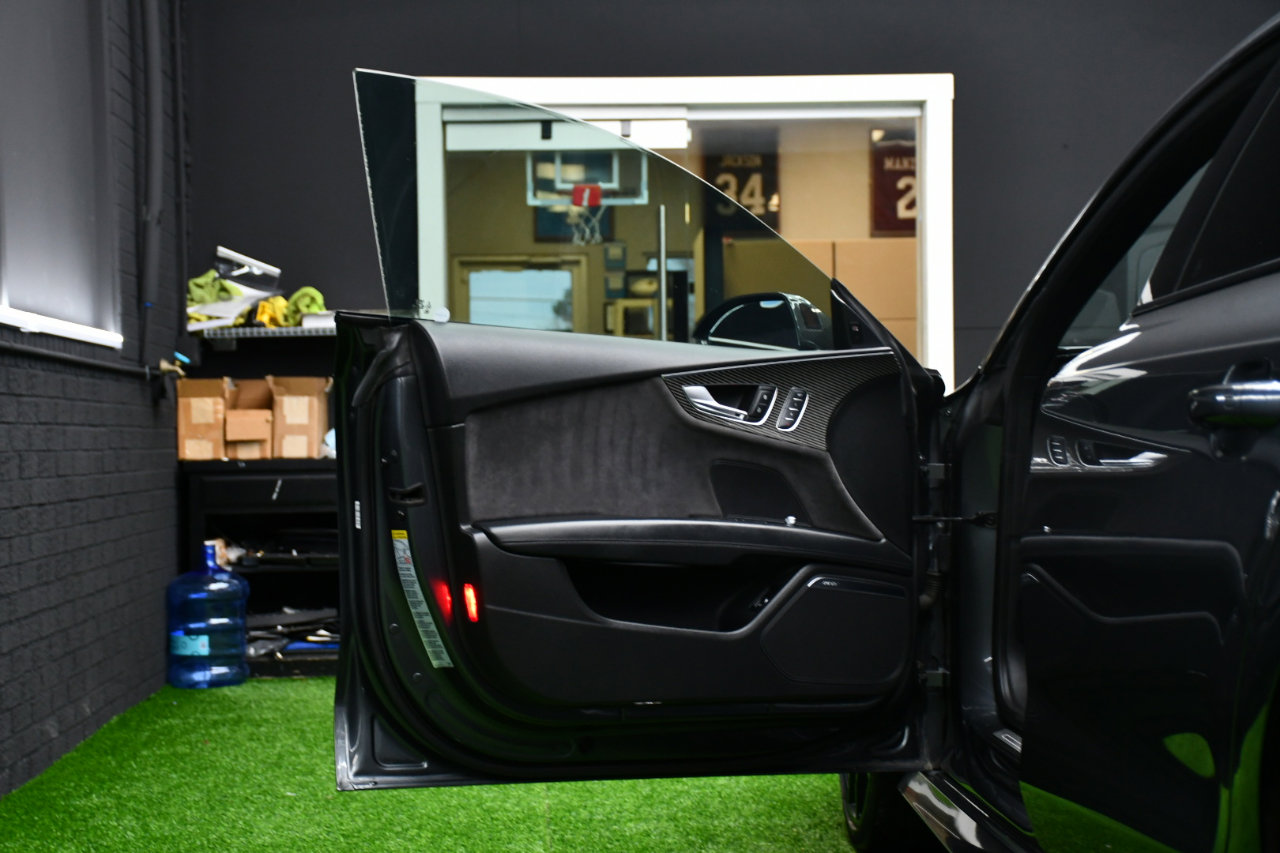 Used 2017 Audi RS 7 Performance w/ Driver Assistance Package image 17