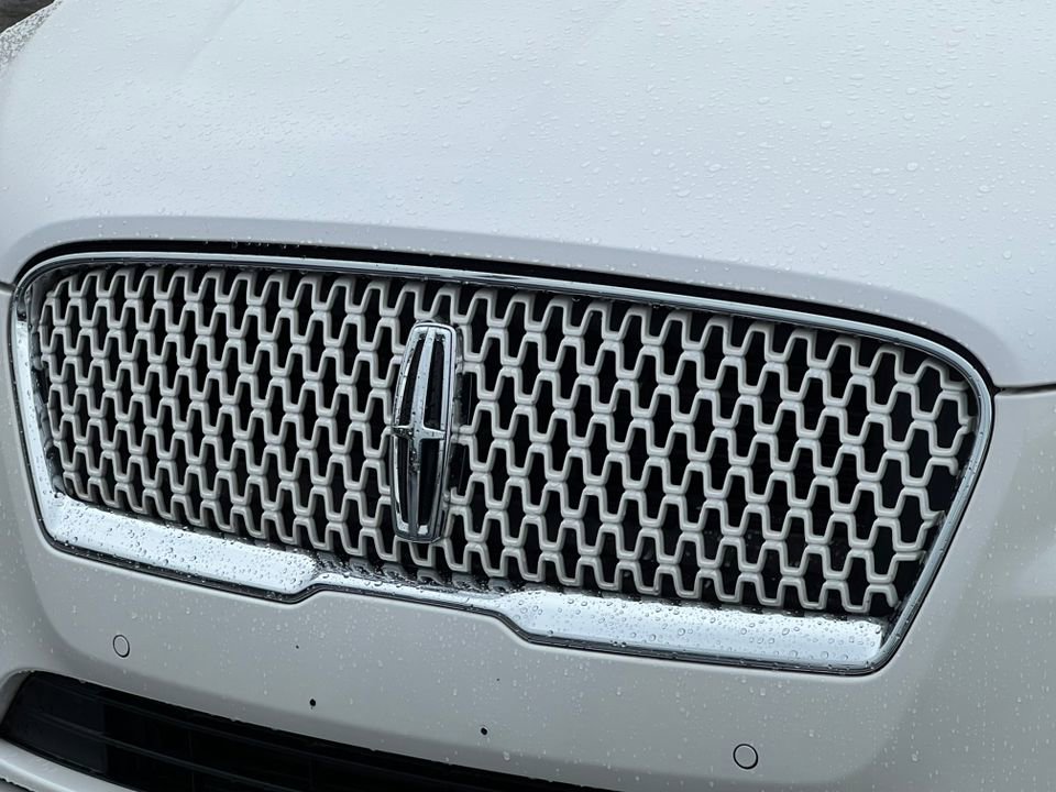 Used 2020 Lincoln MKZ Reserve w/ Monochromatic Package AWD/4WD image 35