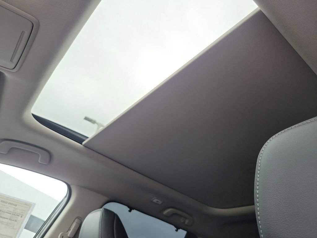 Certified 2025 Honda Pilot Touring image 33
