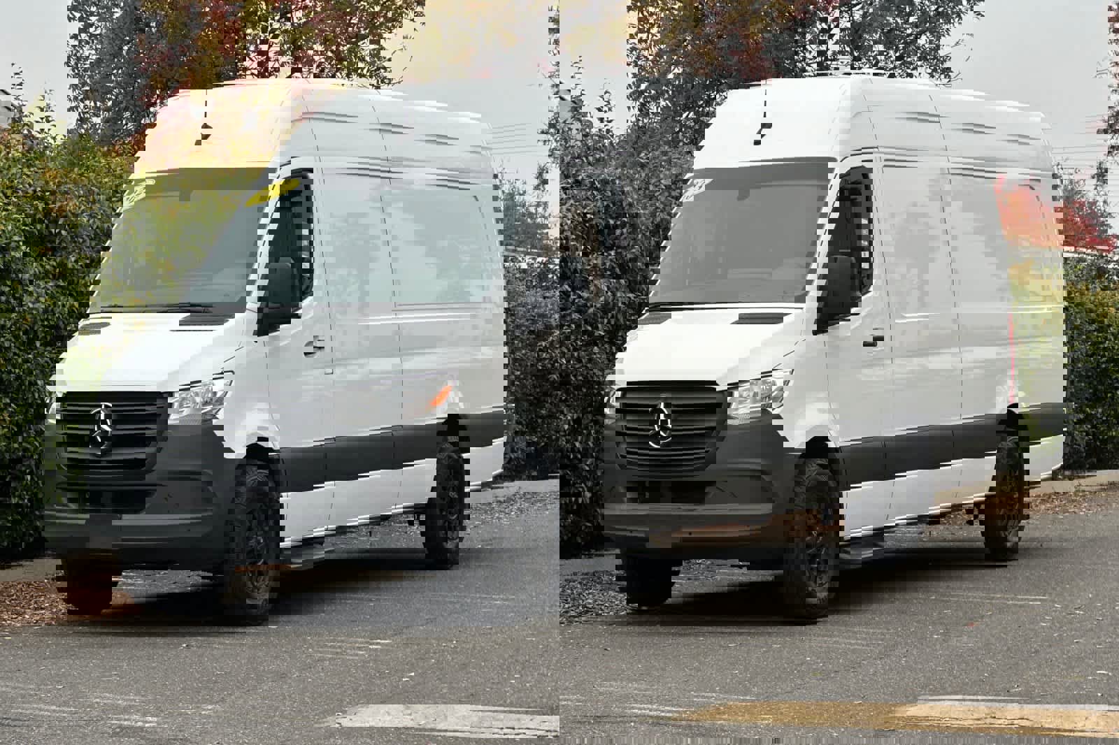 Used 2023 Mercedes-Benz Sprinter 2500 image 7