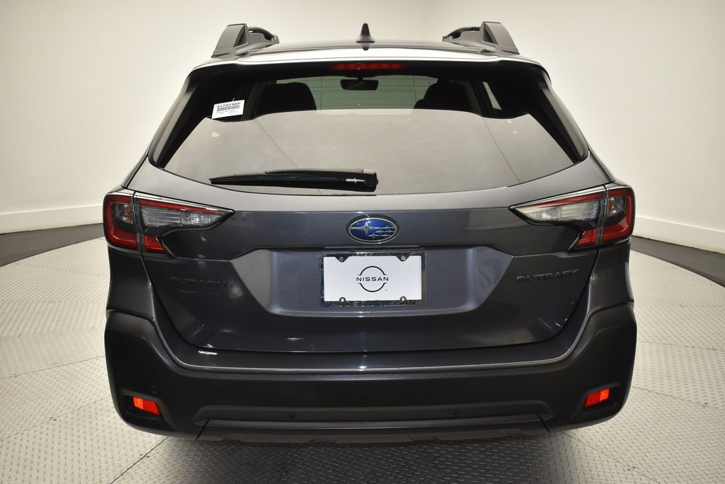 Used 2025 Subaru Outback Onyx Edition AWD/4WD image 6