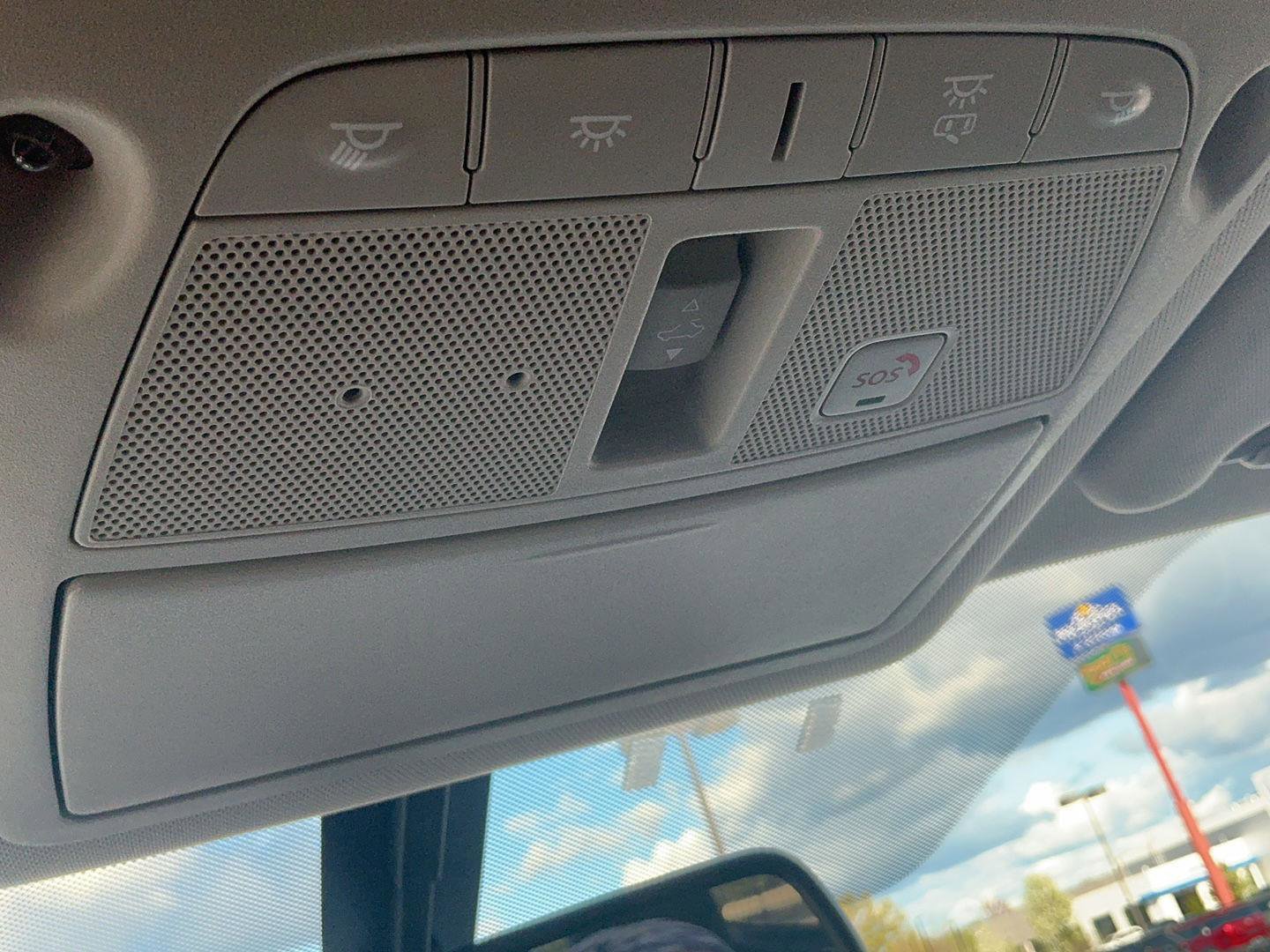 Used 2019 Nissan Pathfinder Platinum image 19