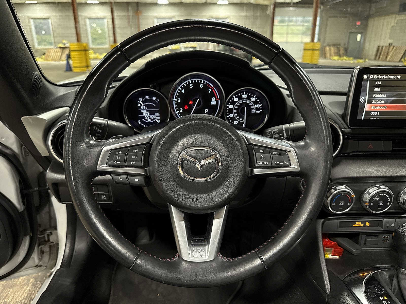 Used 2017 MAZDA MX-5 Miata Grand Touring w/ Appearance Package image 16