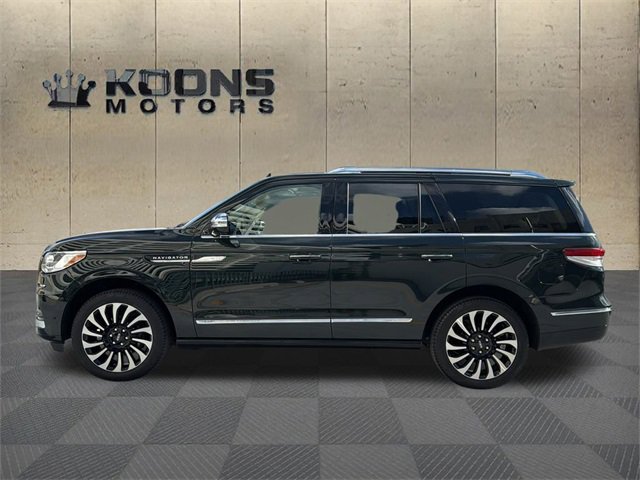 Certified 2023 Lincoln Navigator Black Label video 2