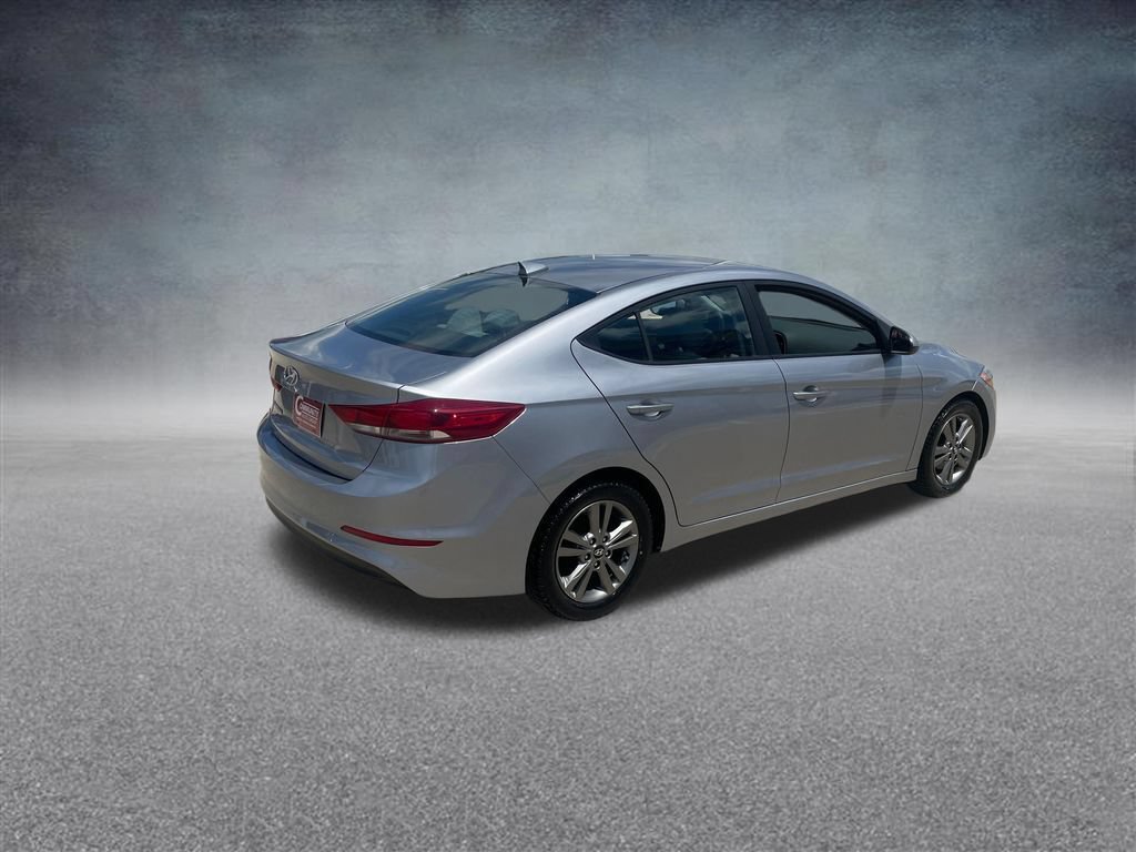 Used 2017 Hyundai Elantra SE FWD image 5