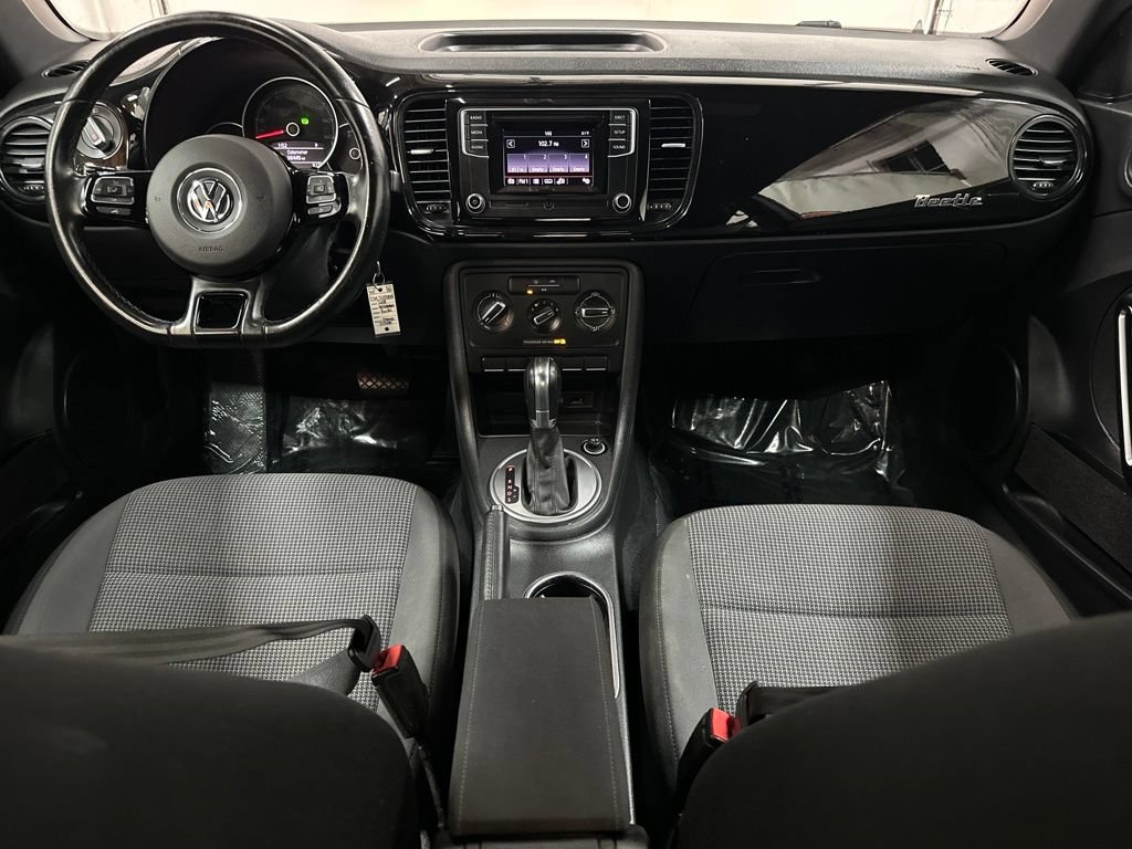 Used 2018 Volkswagen Beetle 2.0T S FWD image 23