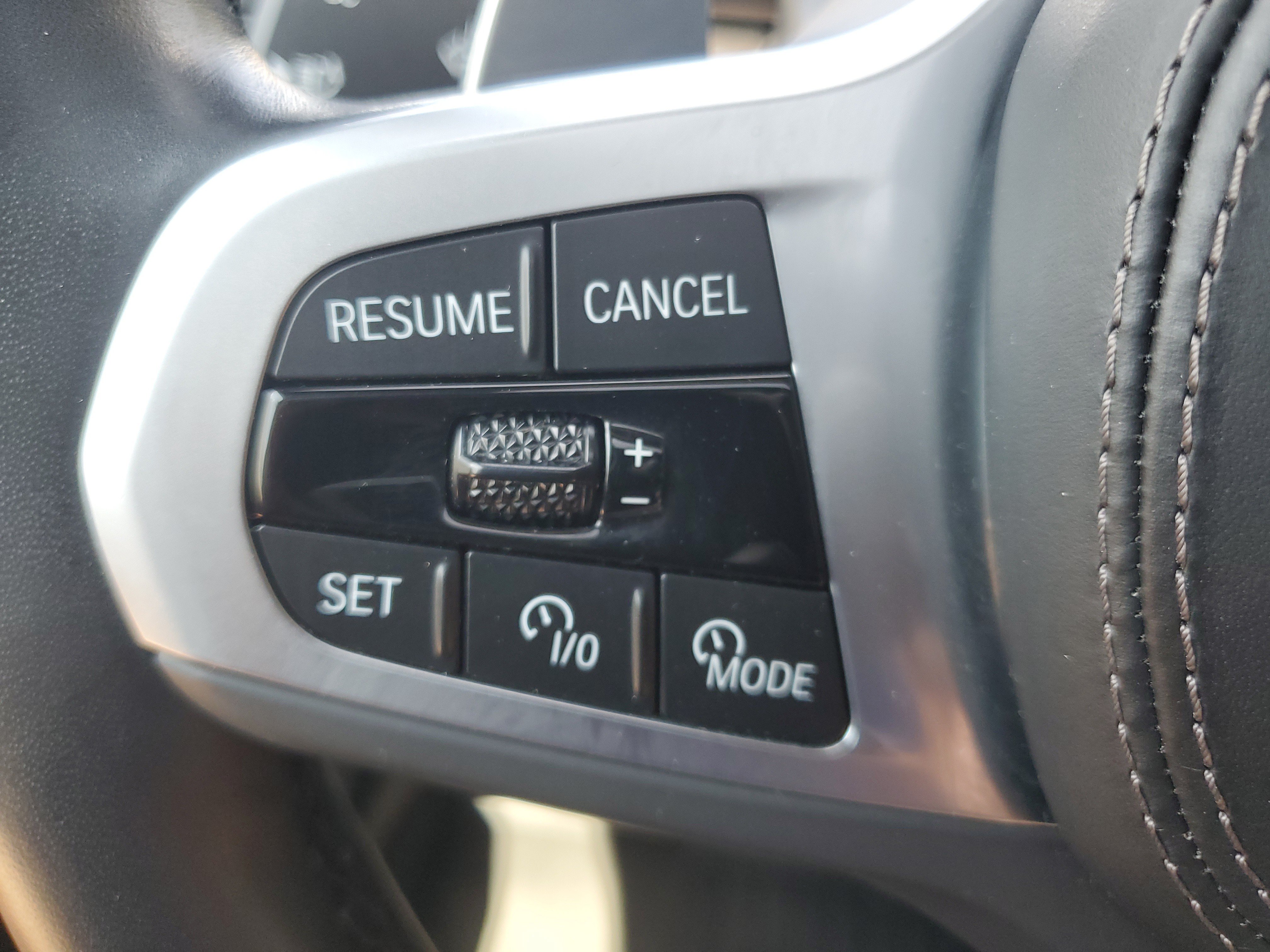 Used 2024 BMW X5 xDrive40i w/ M Sport Package AWD/4WD image 13
