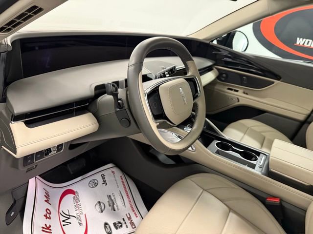 Used 2025 Lincoln Nautilus Premier w/ Equipment Group 102A image 13