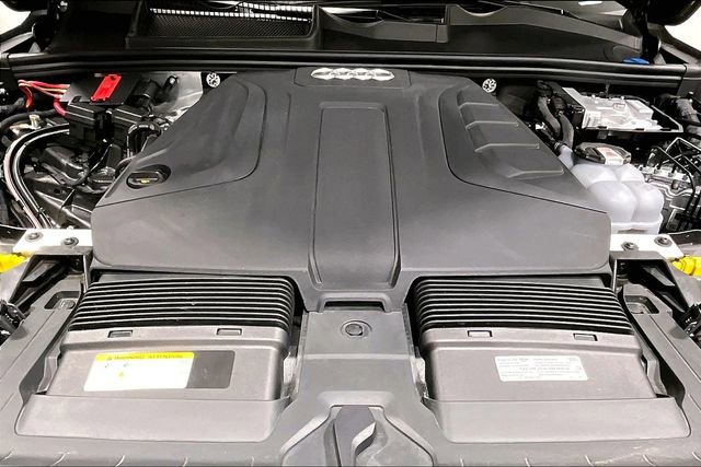 Certified 2025 Audi Q7 2.0T Premium w/ Convenience Plus Package image 9