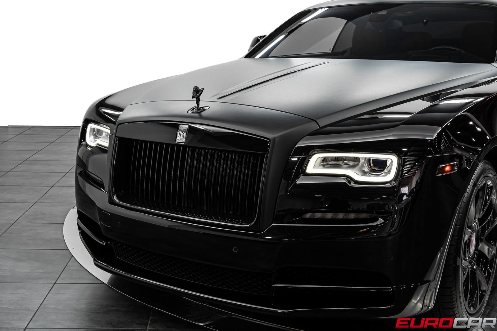 Used 2019 Rolls-Royce Wraith RWD image 13
