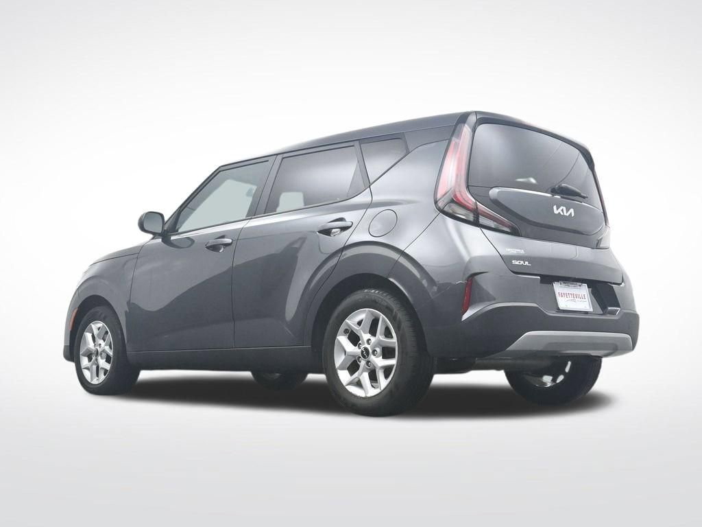 Used 2024 Kia Soul LX w/ Option Group 015 FWD image 36