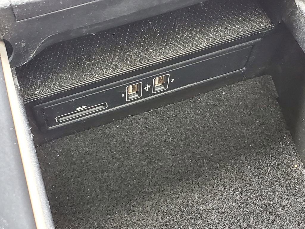 Used 2019 Mercedes-Benz C 300 4MATIC Sedan image 35