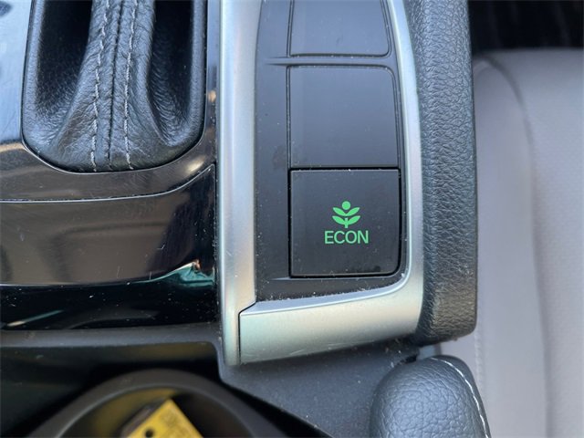 Used 2018 Honda Civic Touring image 25