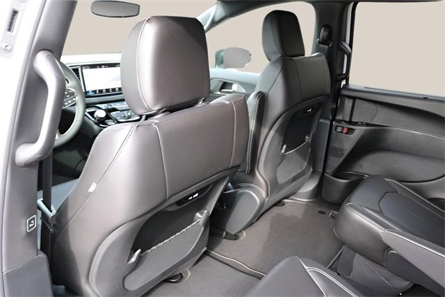 New 2026 Chrysler Pacifica Select image 14